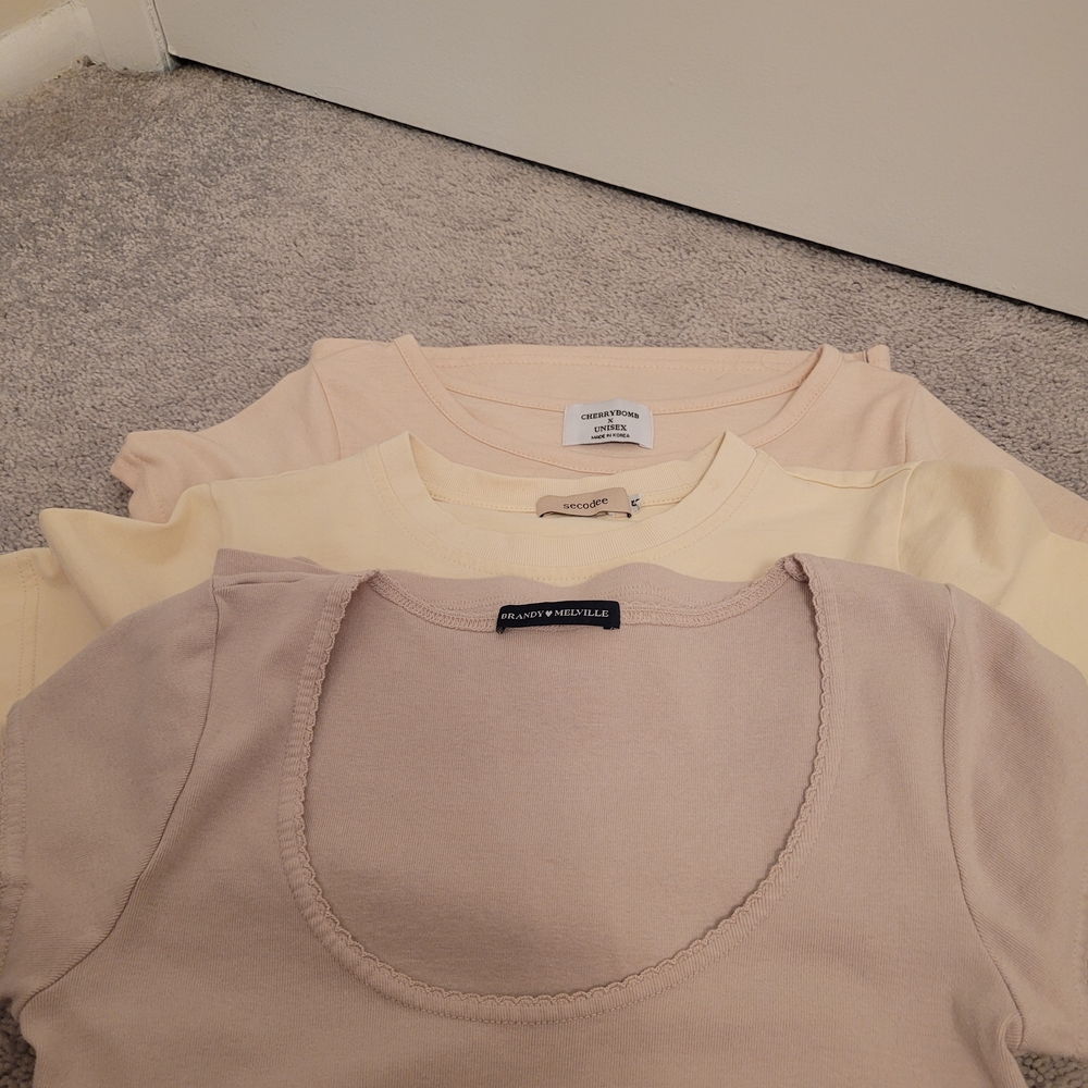 Women's Short Sleeve Tops - Neutral Tones
